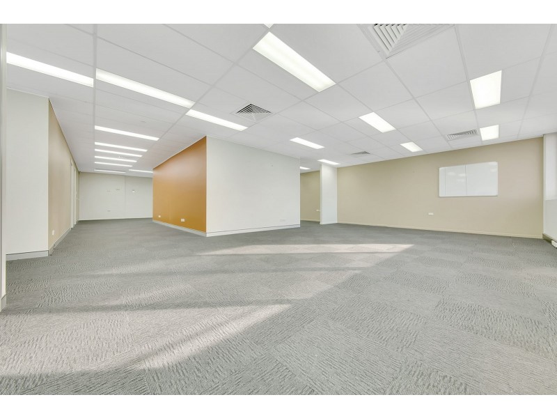 25 Tank Street, Gladstone QLD 4680