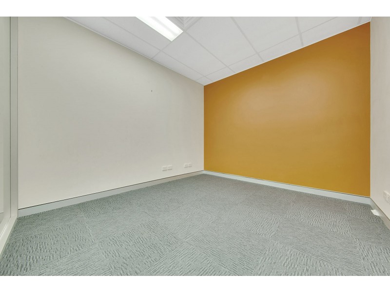 25 Tank Street, Gladstone QLD 4680