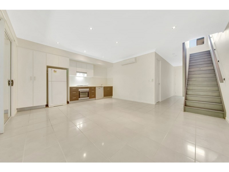 Unit 2/26 Rossella Street, West Gladstone QLD 4680