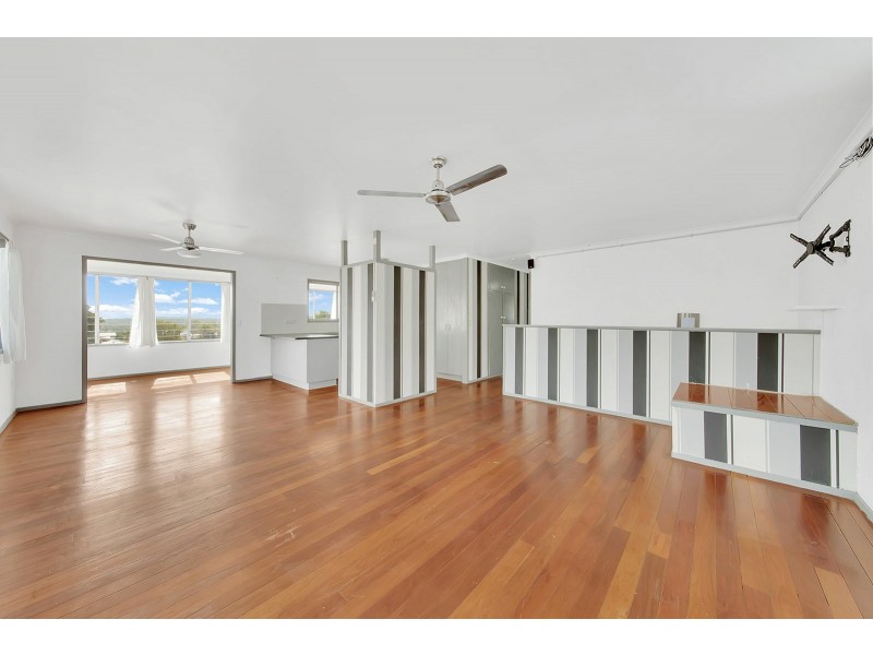 37 Amaroo Street, Boyne Island QLD 4680