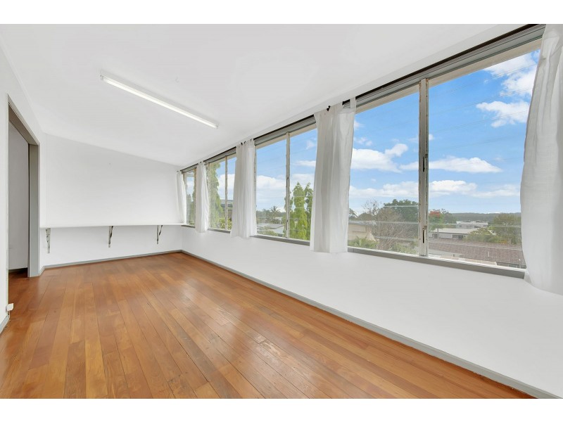 37 Amaroo Street, Boyne Island QLD 4680