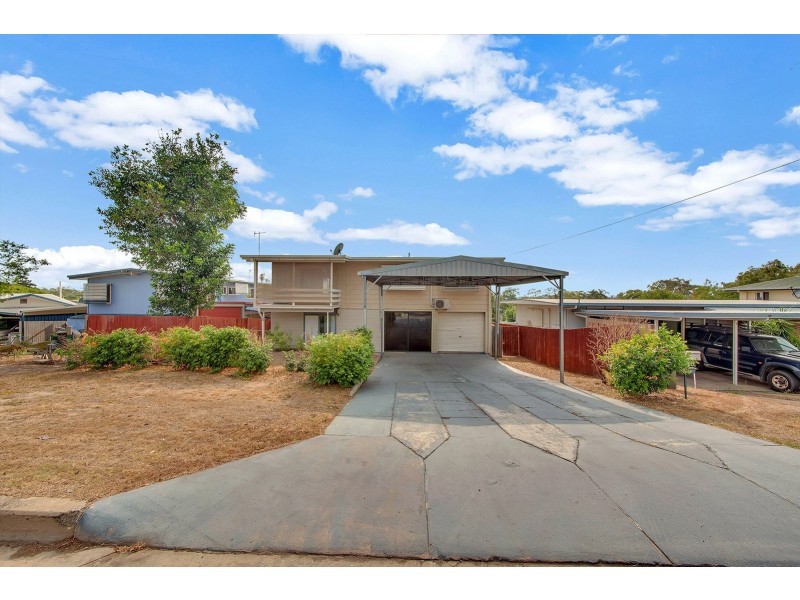 37 Amaroo Street, Boyne Island QLD 4680