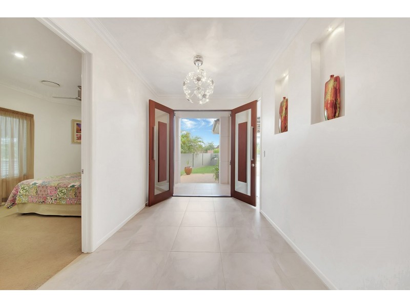 38 Dolphin Terrace, South Gladstone QLD 4680