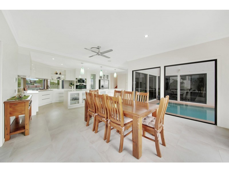 38 Dolphin Terrace, South Gladstone QLD 4680