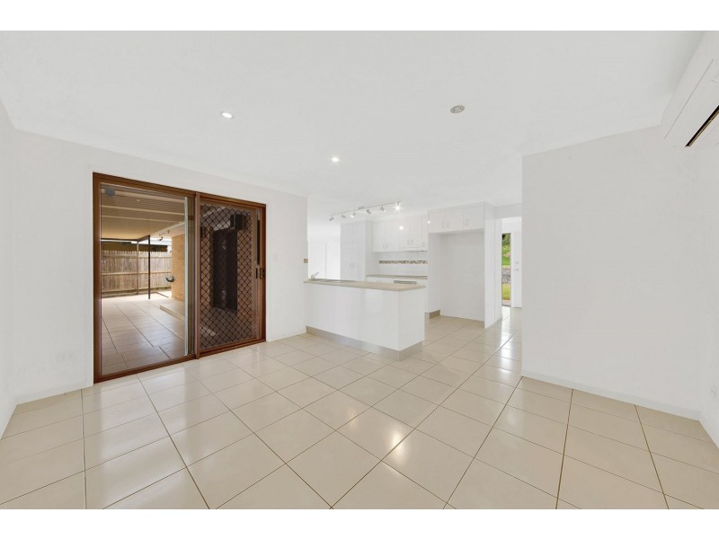 7 Watford Street, Telina QLD 4680