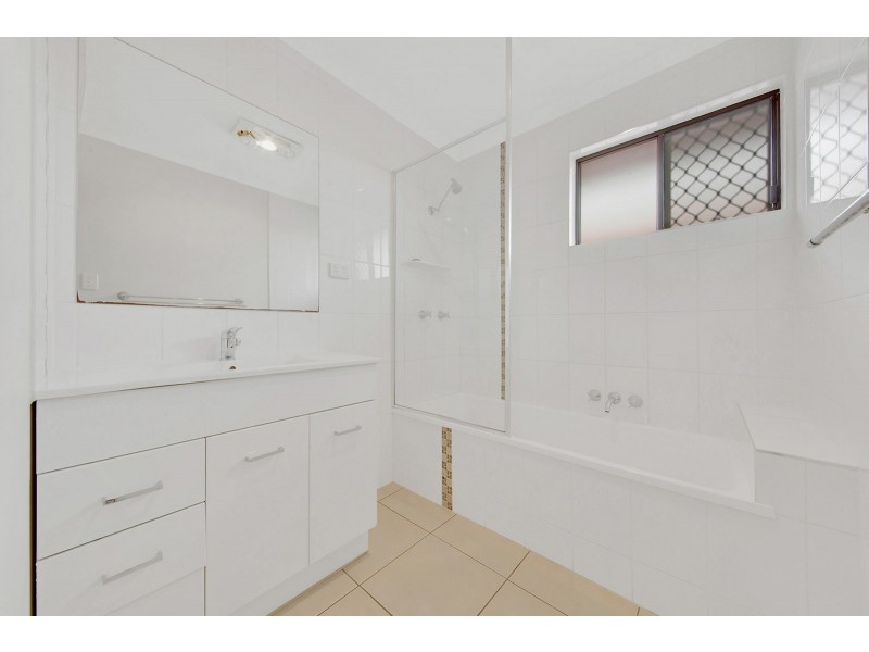 7 Watford Street, Telina QLD 4680