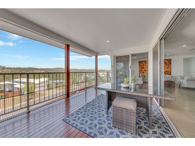 6 Scholes Way, Kirkwood QLD 4680