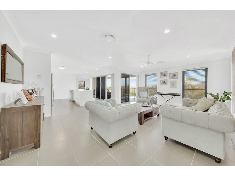 6 Scholes Way, Kirkwood QLD 4680