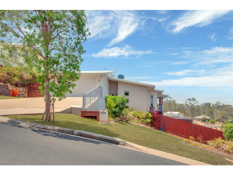 6 Scholes Way, Kirkwood QLD 4680