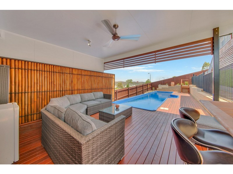 6 Scholes Way, Kirkwood QLD 4680