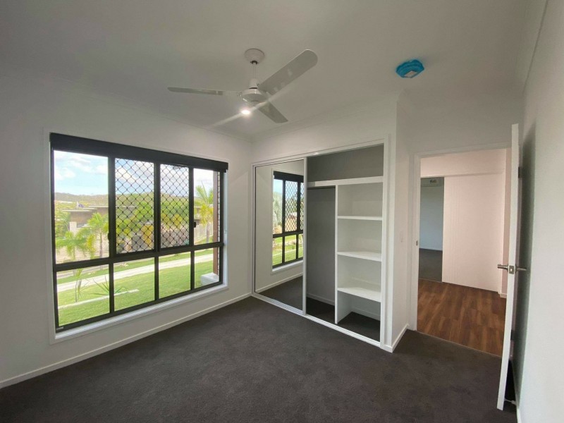 9 Markowitz Place, Kirkwood QLD 4680