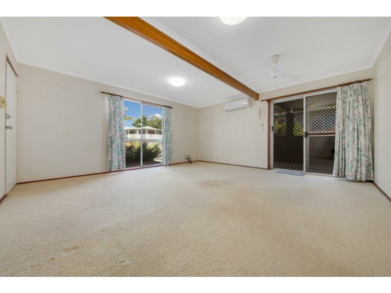 14 Fairway Avenue, Clinton QLD 4680