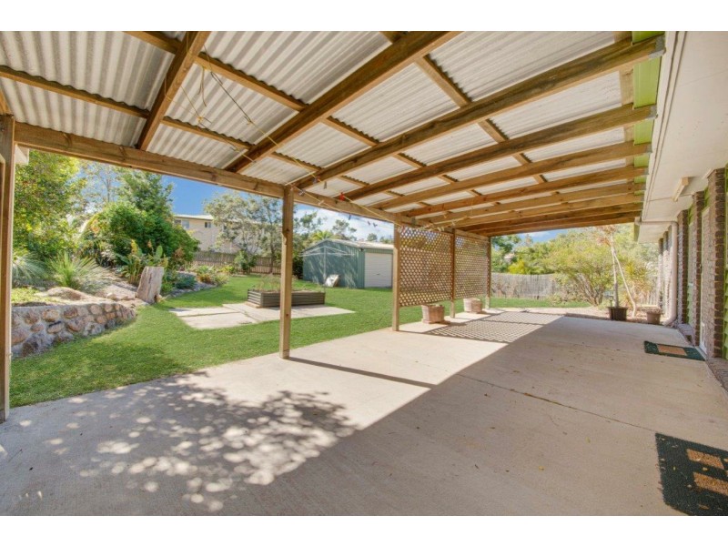 14 Fairway Avenue, Clinton QLD 4680