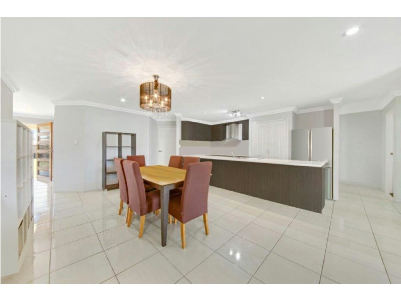 109 Penda Avenue, New Auckland QLD 4680