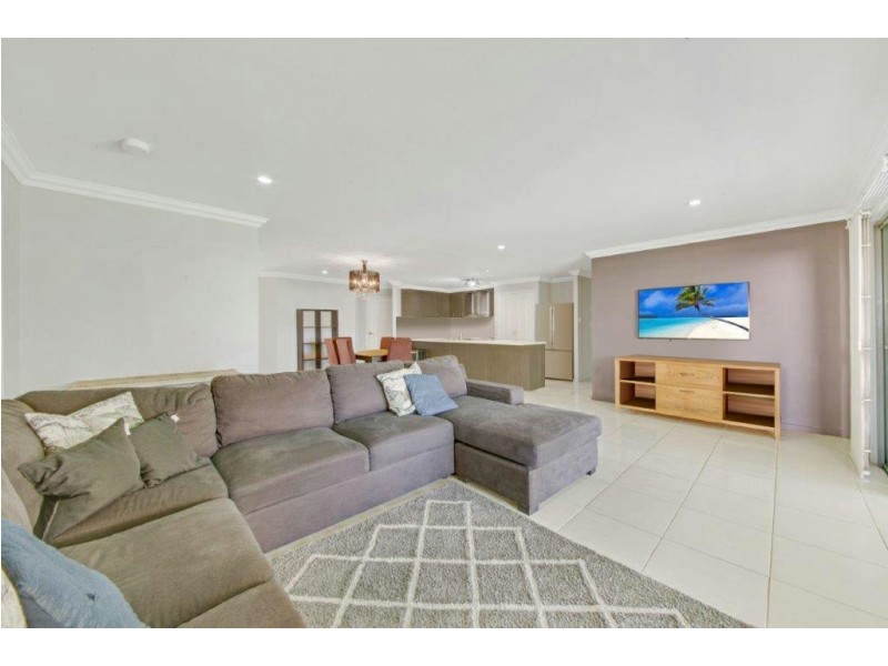 109 Penda Avenue, New Auckland QLD 4680