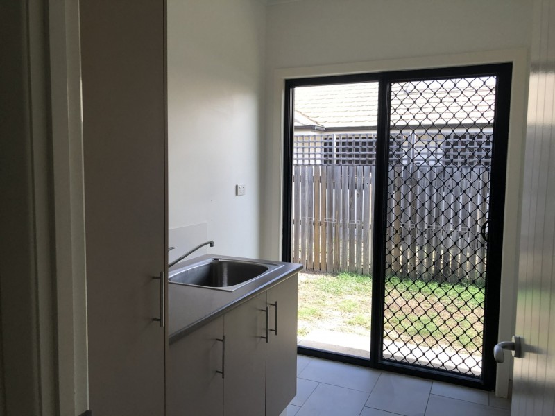 28 Beezley Street, Glen Eden QLD 4680