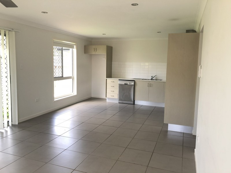 24 Powell Close, New Auckland QLD 4680