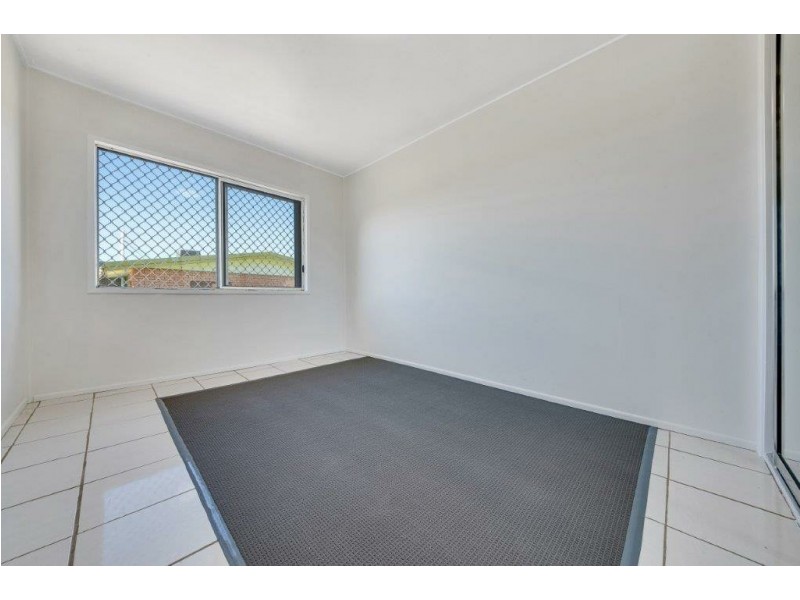 14 Balfour Street, Mount Larcom QLD 4695