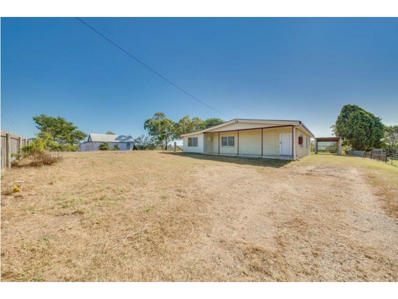 14 Balfour Street, Mount Larcom QLD 4695