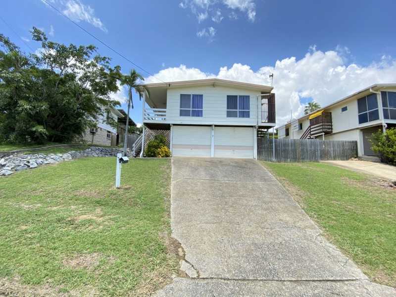 7 GANNET STREET, New Auckland QLD 4680