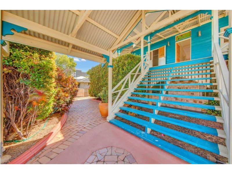 16-18 Glenlyon Street, Gladstone QLD 4680