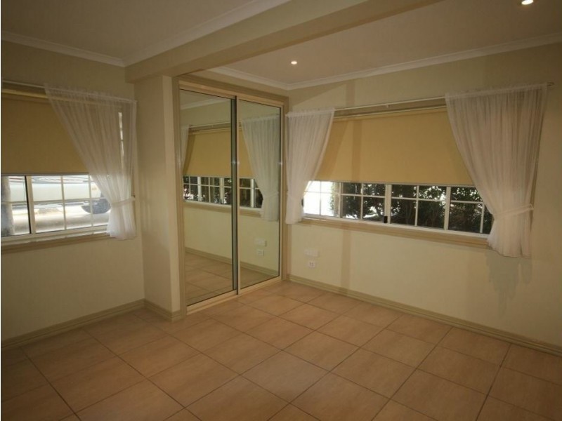 16-18 Glenlyon Street, Gladstone QLD 4680