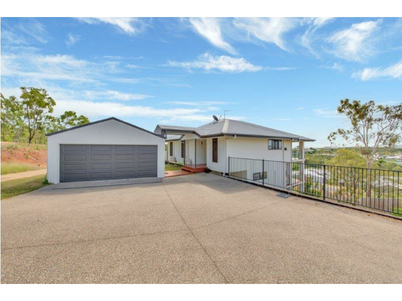 18 Eucalyptus Place, Kirkwood QLD 4680