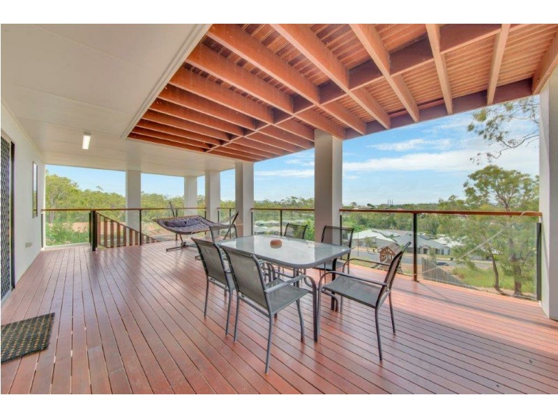 18 Eucalyptus Place, Kirkwood QLD 4680