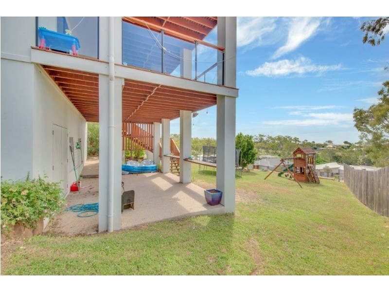 18 Eucalyptus Place, Kirkwood QLD 4680