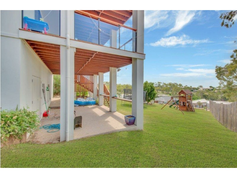 18 Eucalyptus Place, Kirkwood QLD 4680