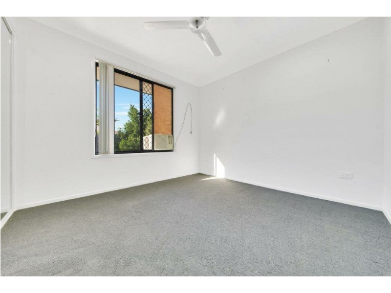 7 Windjana Court, Kirkwood QLD 4680