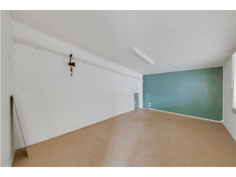 82 Toolooa Street, South Gladstone QLD 4680