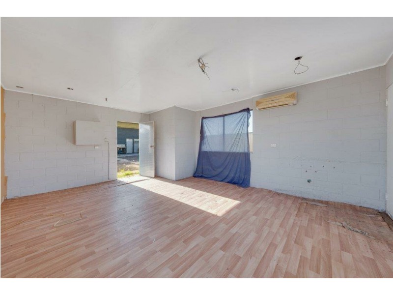 82 Toolooa Street, South Gladstone QLD 4680