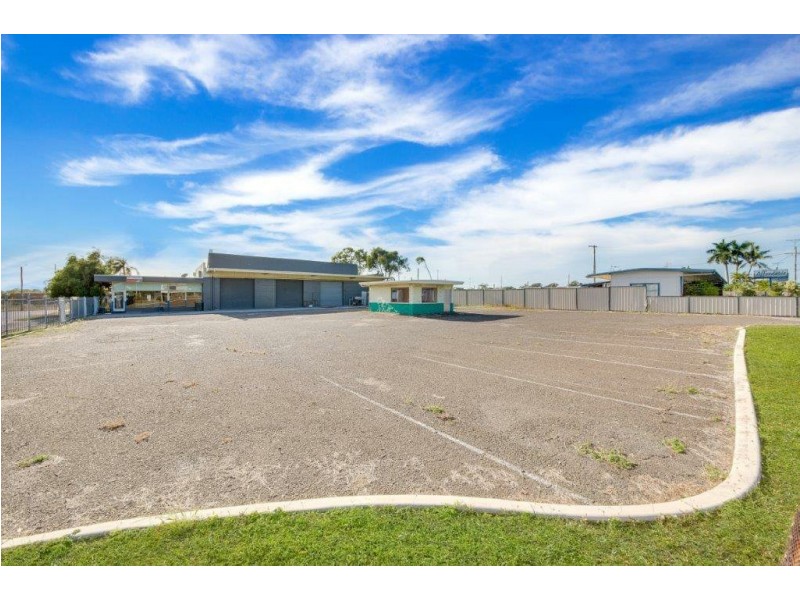 82 Toolooa Street, South Gladstone QLD 4680