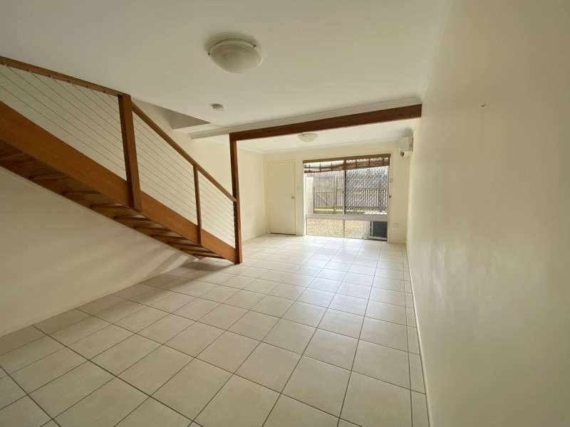 Unit 3/20 Short Street, South Gladstone QLD 4680