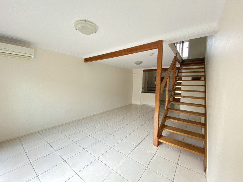 Unit 3/20 Short Street, South Gladstone QLD 4680