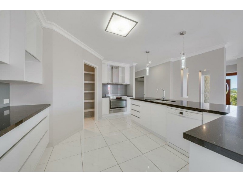 15 Scholes Way, Kirkwood QLD 4680