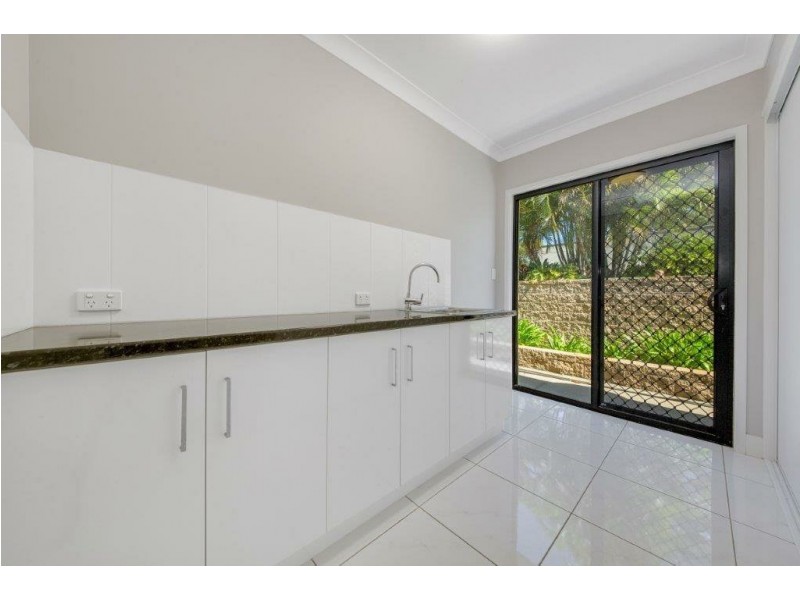 15 Scholes Way, Kirkwood QLD 4680