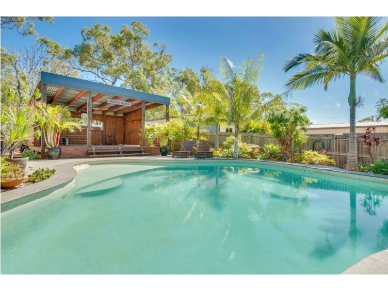 15 Scholes Way, Kirkwood QLD 4680