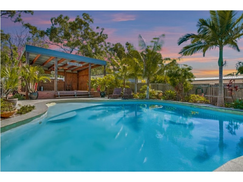 15 Scholes Way, Kirkwood QLD 4680