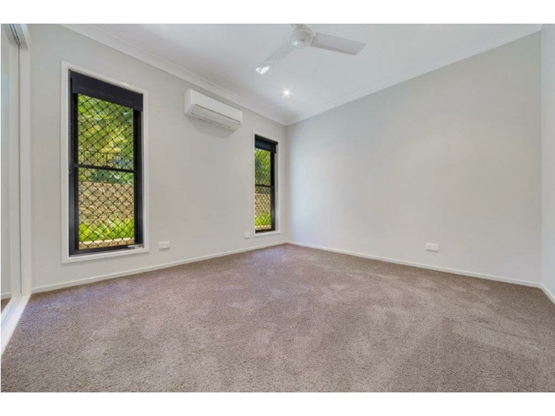 15 Scholes Way, Kirkwood QLD 4680