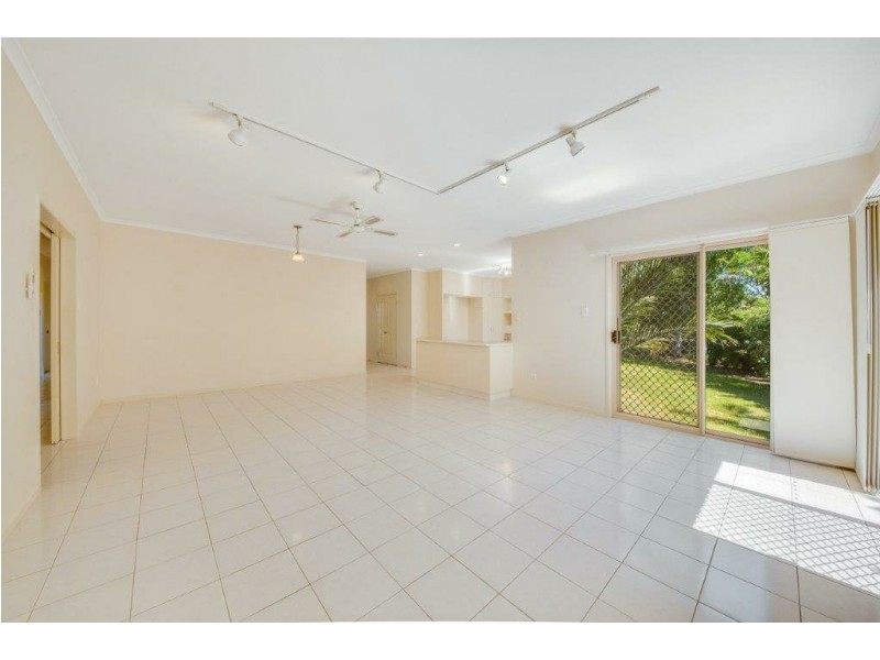 10 Currawong Court, Boyne Island QLD 4680