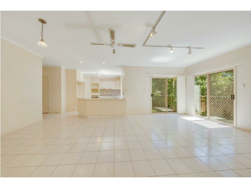 10 Currawong Court, Boyne Island QLD 4680