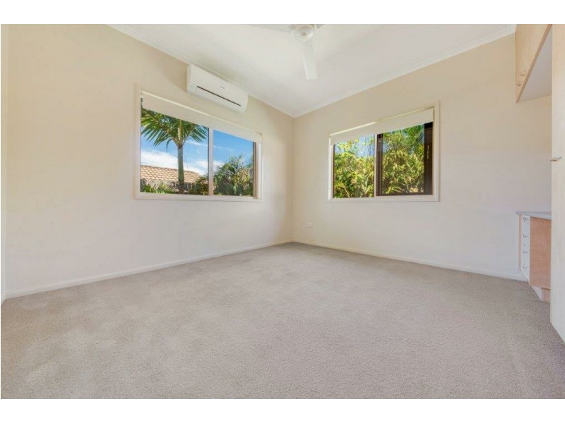 10 Currawong Court, Boyne Island QLD 4680