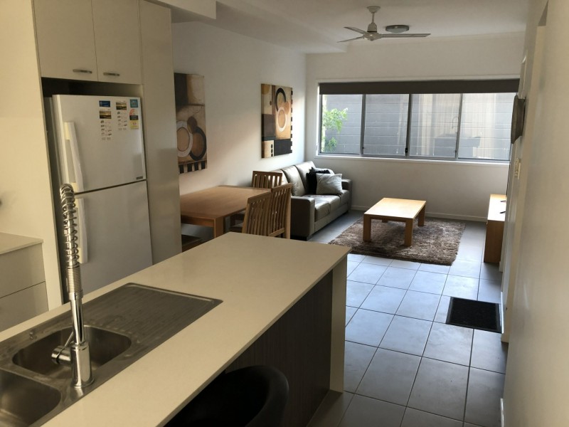 Unit 2/100 GLENLYON STREET, Gladstone QLD 4680
