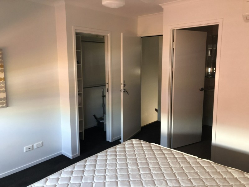 Unit 2/100 GLENLYON STREET, Gladstone QLD 4680