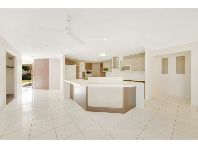 21 Jordana Court, New Auckland QLD 4680