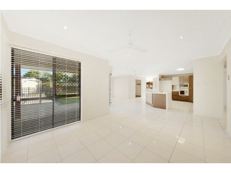 21 Jordana Court, New Auckland QLD 4680