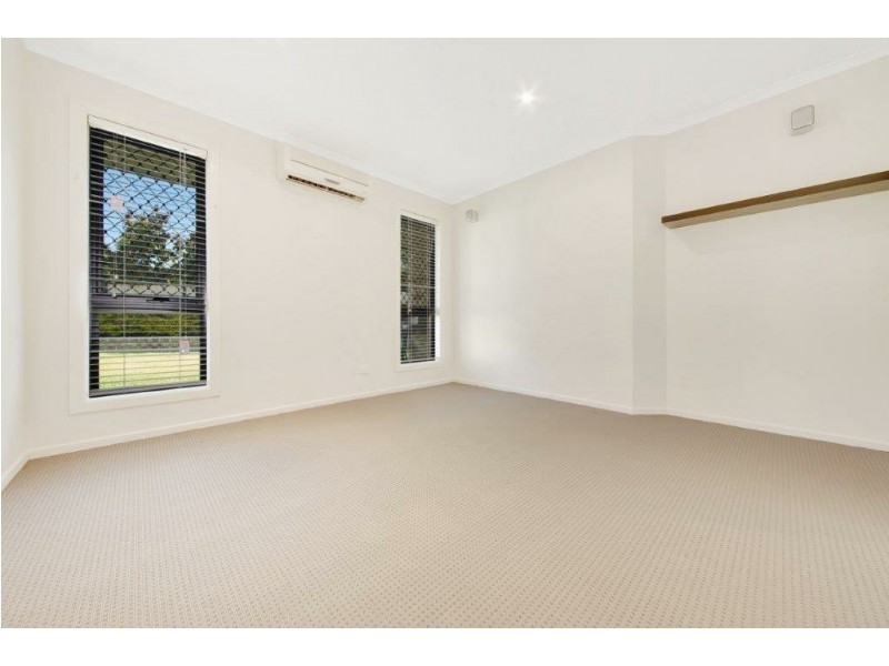 21 Jordana Court, New Auckland QLD 4680