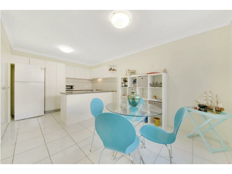 Unit 2/11 Walsh Street, South Gladstone QLD 4680